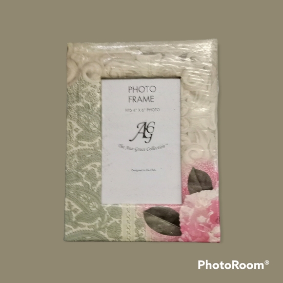 The Ana Grace Collection Picture Frame - Picture 1 of 1